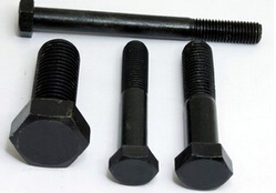 高強度發黑螺栓的處理方法