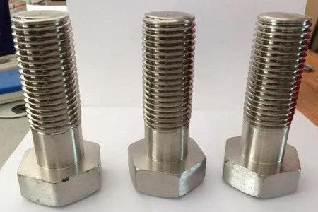 重型六角螺栓的特點(diǎn)和使用場合